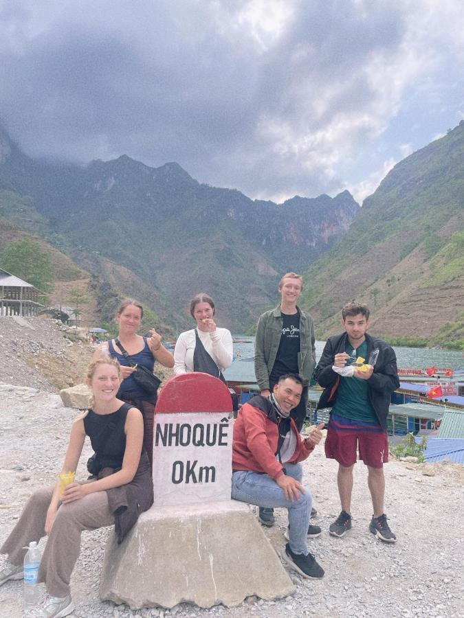 Nhi'S House & Safari -Motorbike Rental-Tour 하 기앙 외부 사진