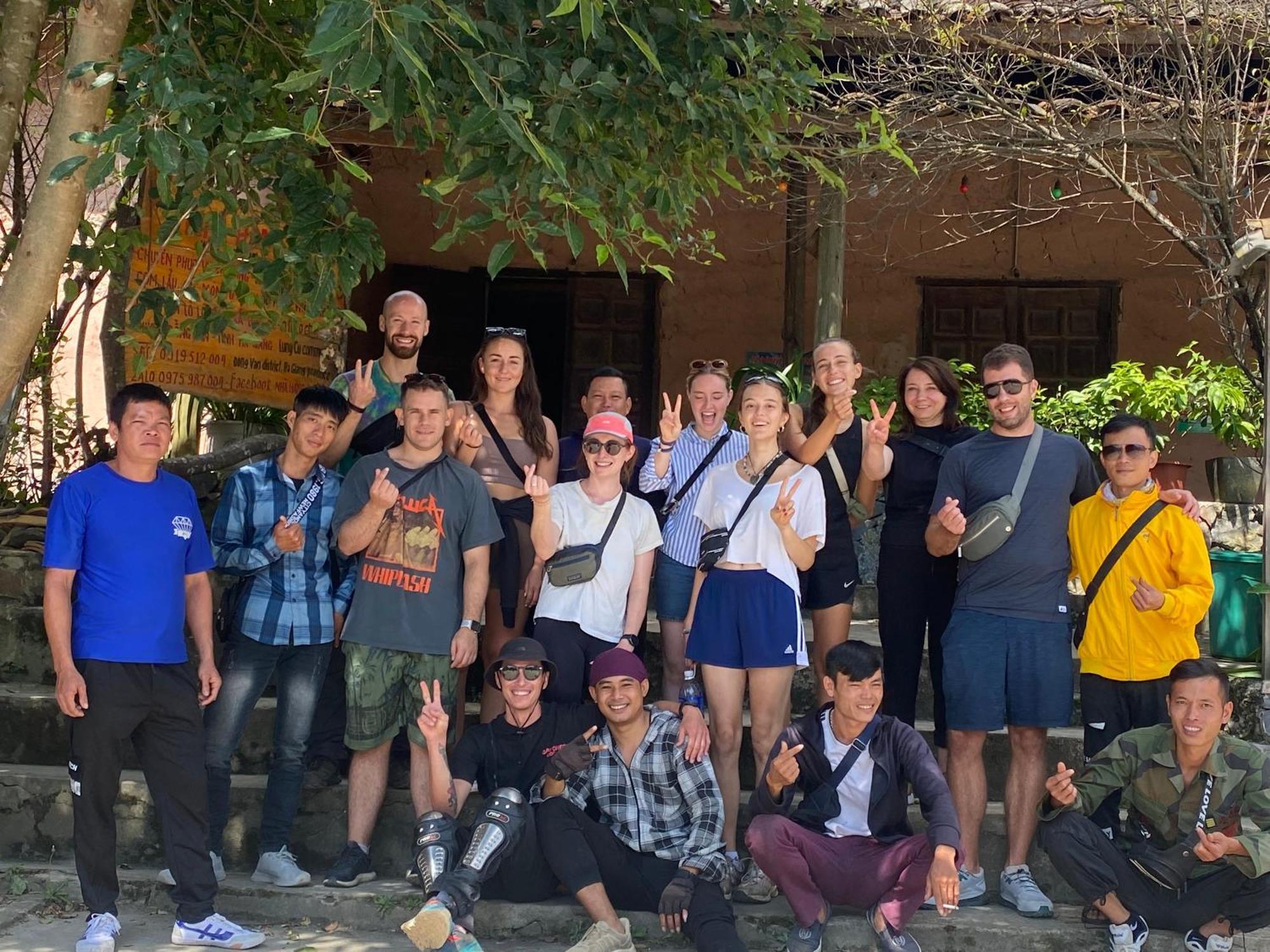 Nhi'S House & Safari -Motorbike Rental-Tour 하 기앙 외부 사진